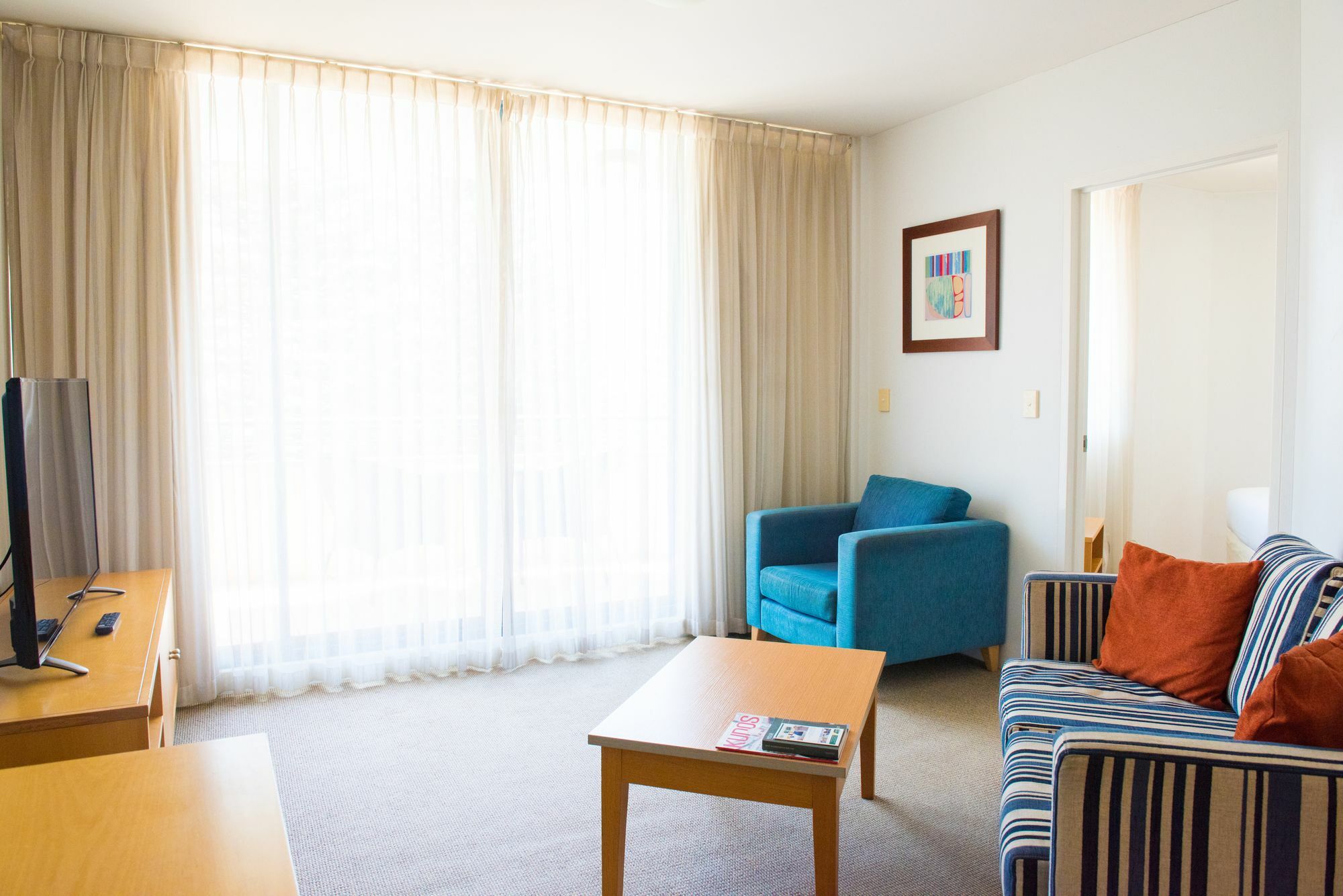 Quest Aparthotel 4*
